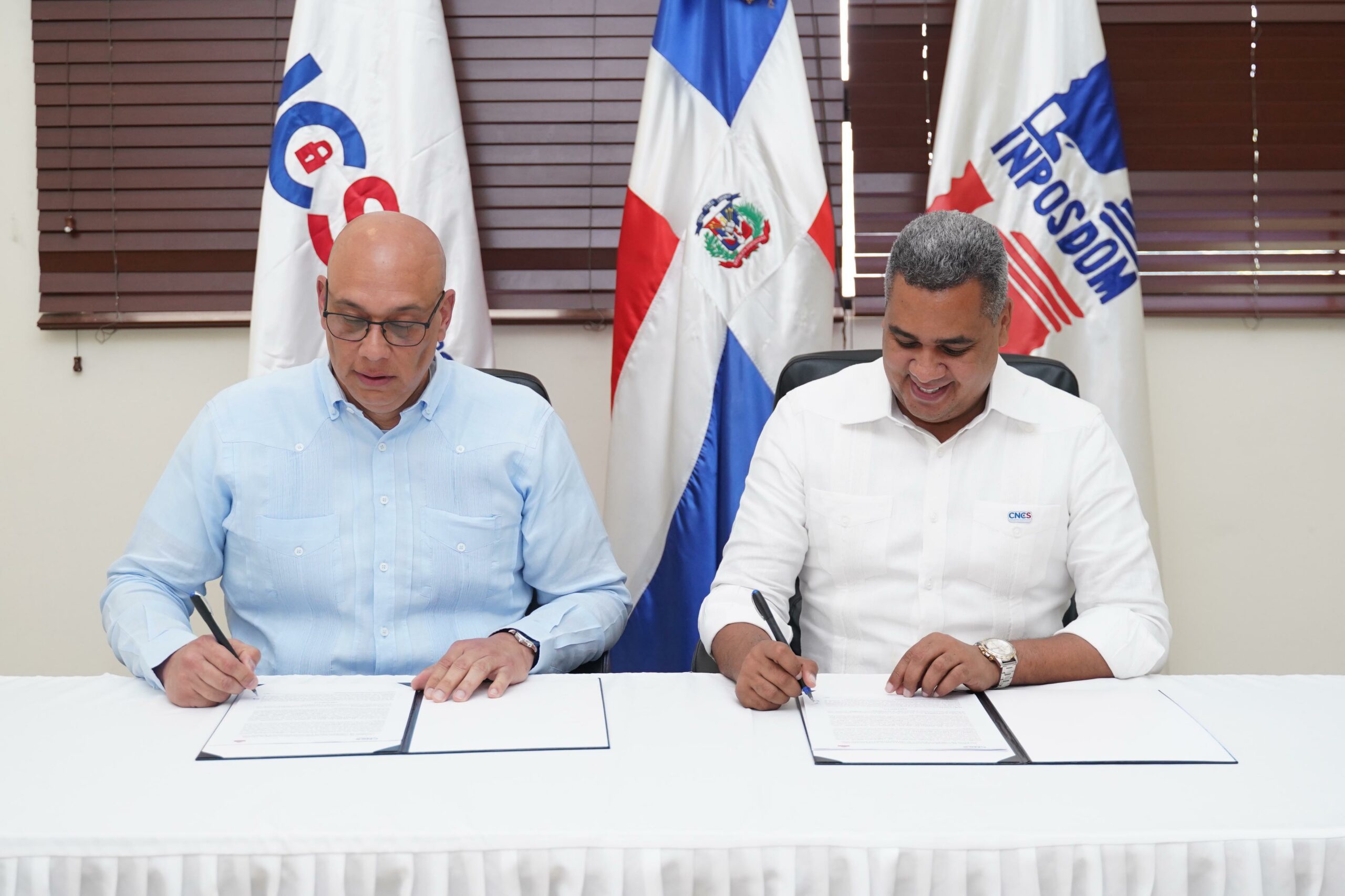Centro Nacional de Ciberseguridad e Instituto Postal Dominicano firman acuerdo interinstitucional