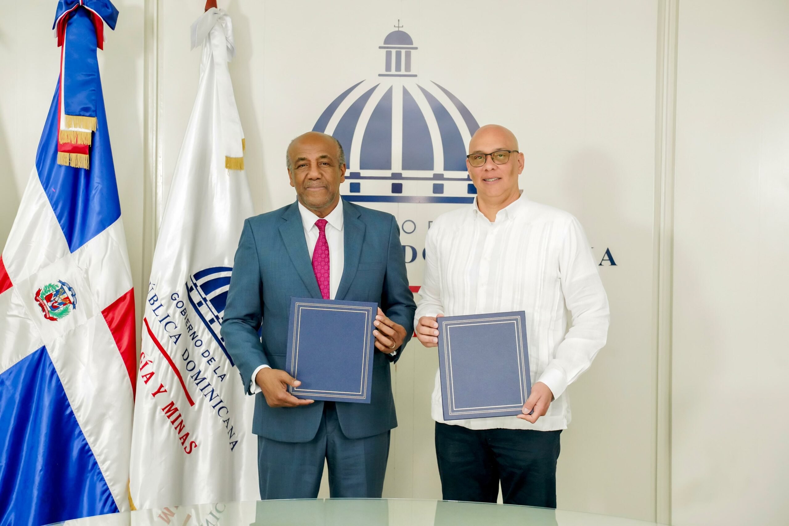 Centro Nacional de Ciberseguridad (CNCS) y Ministerio de Energía y Minas firman acuerdo interinstitucional